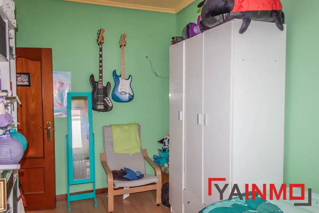Habitación de Piso en venta en Vitoria - Gasteiz con Calefacción, Parquet y Trastero