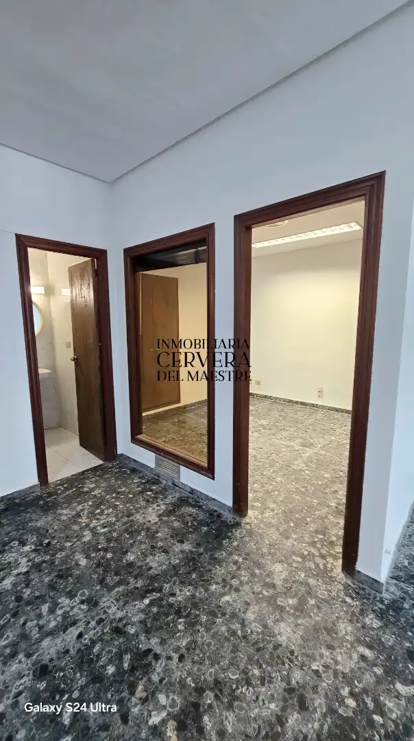 Oficina en venta en Cervera del Maestre