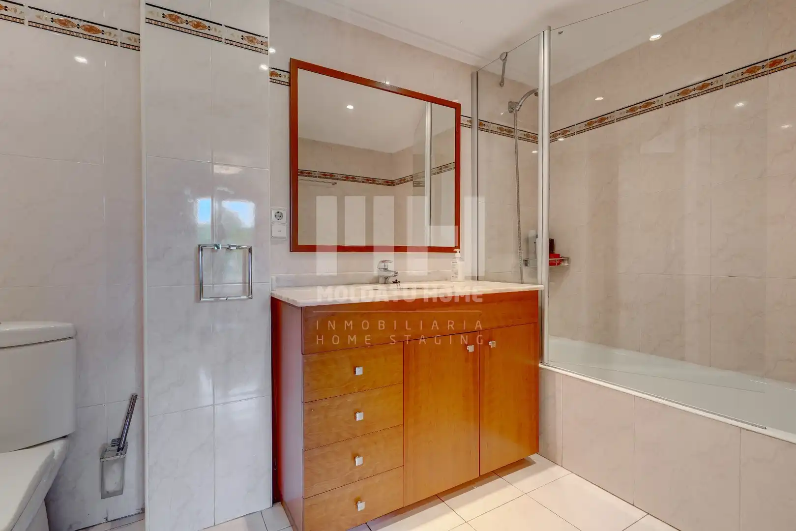Badezimmer von Wohnung zur Miete in Donostia - San Sebastián  mit Heizung, Privatgarten und Terrasse