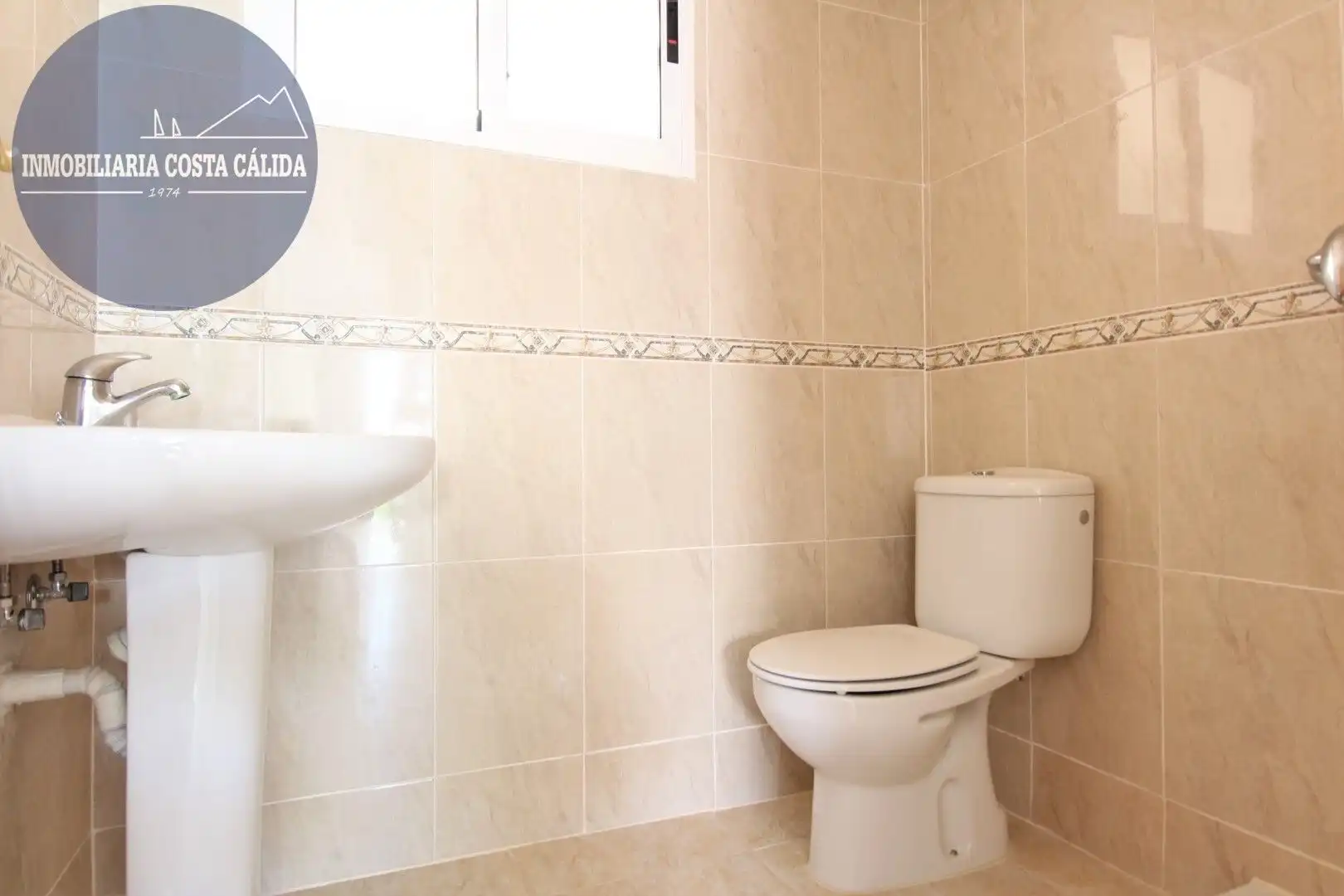 Badezimmer von Maisonette zum Verkauf in Águilas mit Privatgarten, Terrasse und Gemeinschaftspool