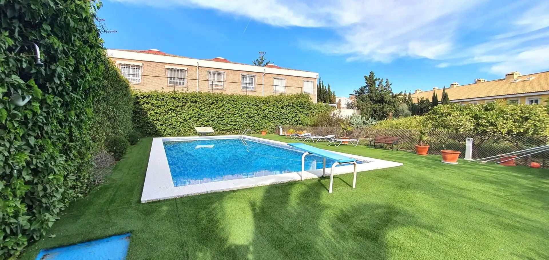 Piscina de Casa o xalet en venda en Sant Joan d'Alacant amb Aire condicionat, Calefacció i Jardí privat
