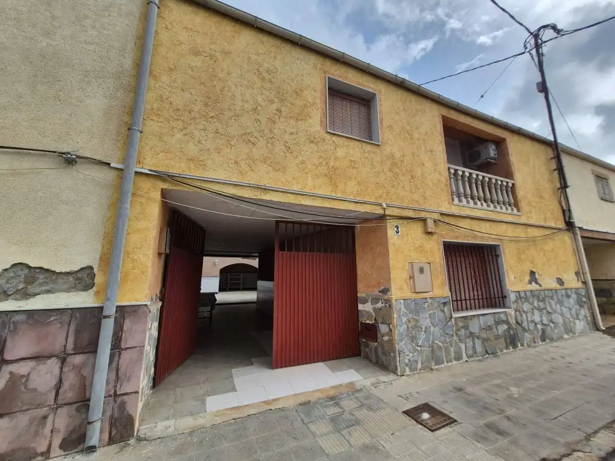 Vista exterior de Casa o chalet en venta en Crevillent con Calefacción y Amueblado