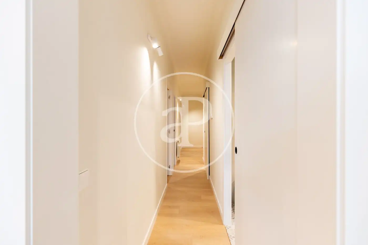 Piso en venta en Barcelona con Aire acondicionado, Calefacción y Balcón