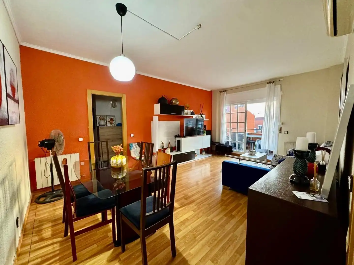 Exterior view of Flat for sale in Badalona  with Air Conditioner and Heating