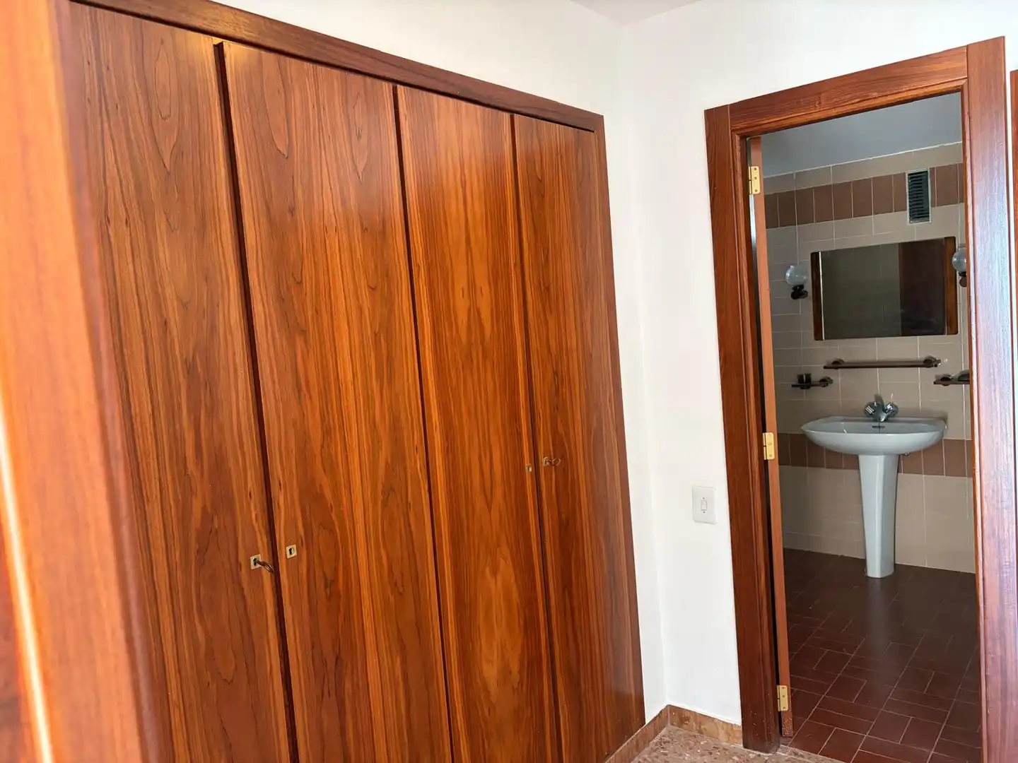 Wohnung zum Verkauf in Villena mit Terrasse und Balkon
