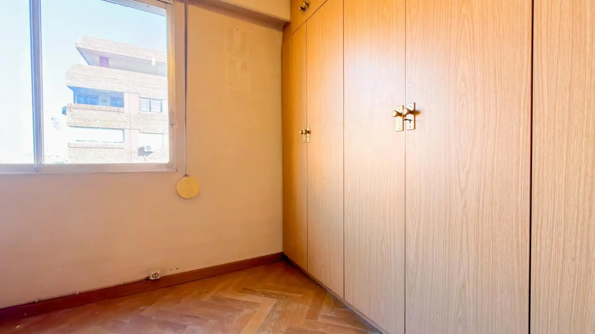 Schlafzimmer von Wohnung zum Verkauf in Valencia mit Klimaanlage, Heizung und Parkett