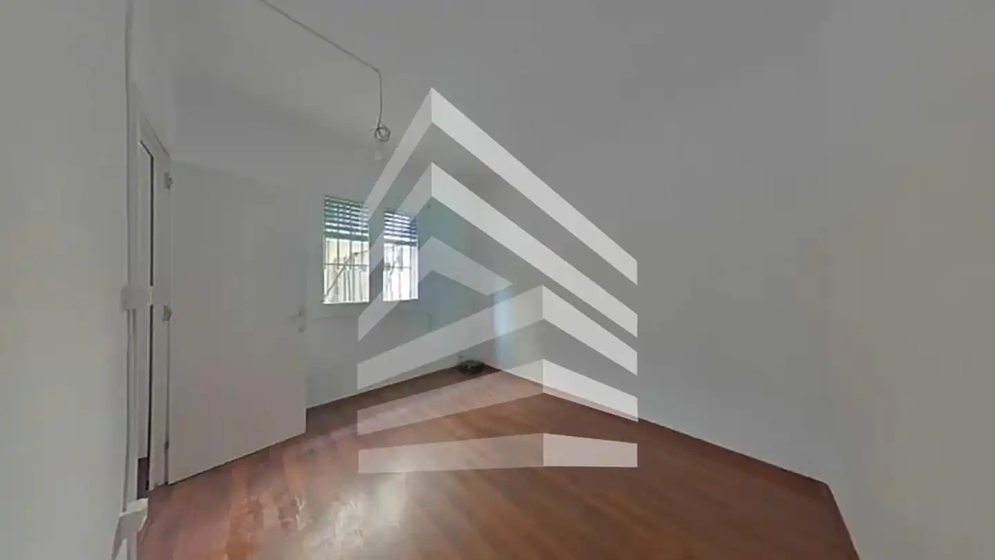 Planta baixa en venda en Barcelona amb Parquet