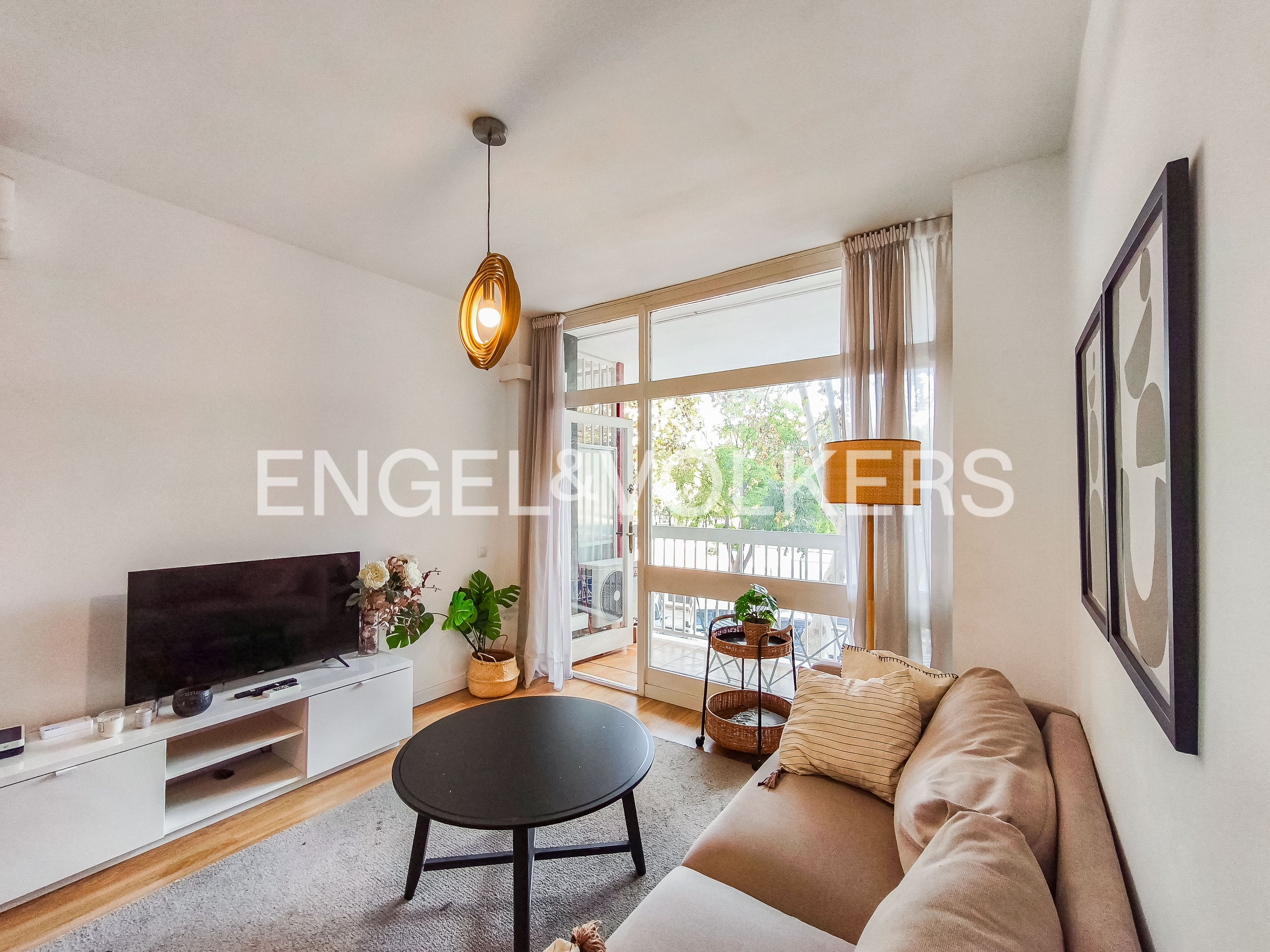 Sala d'estar de Apartament de lloguer en  Barcelona Capital amb Aire condicionat, Calefacció i Moblat