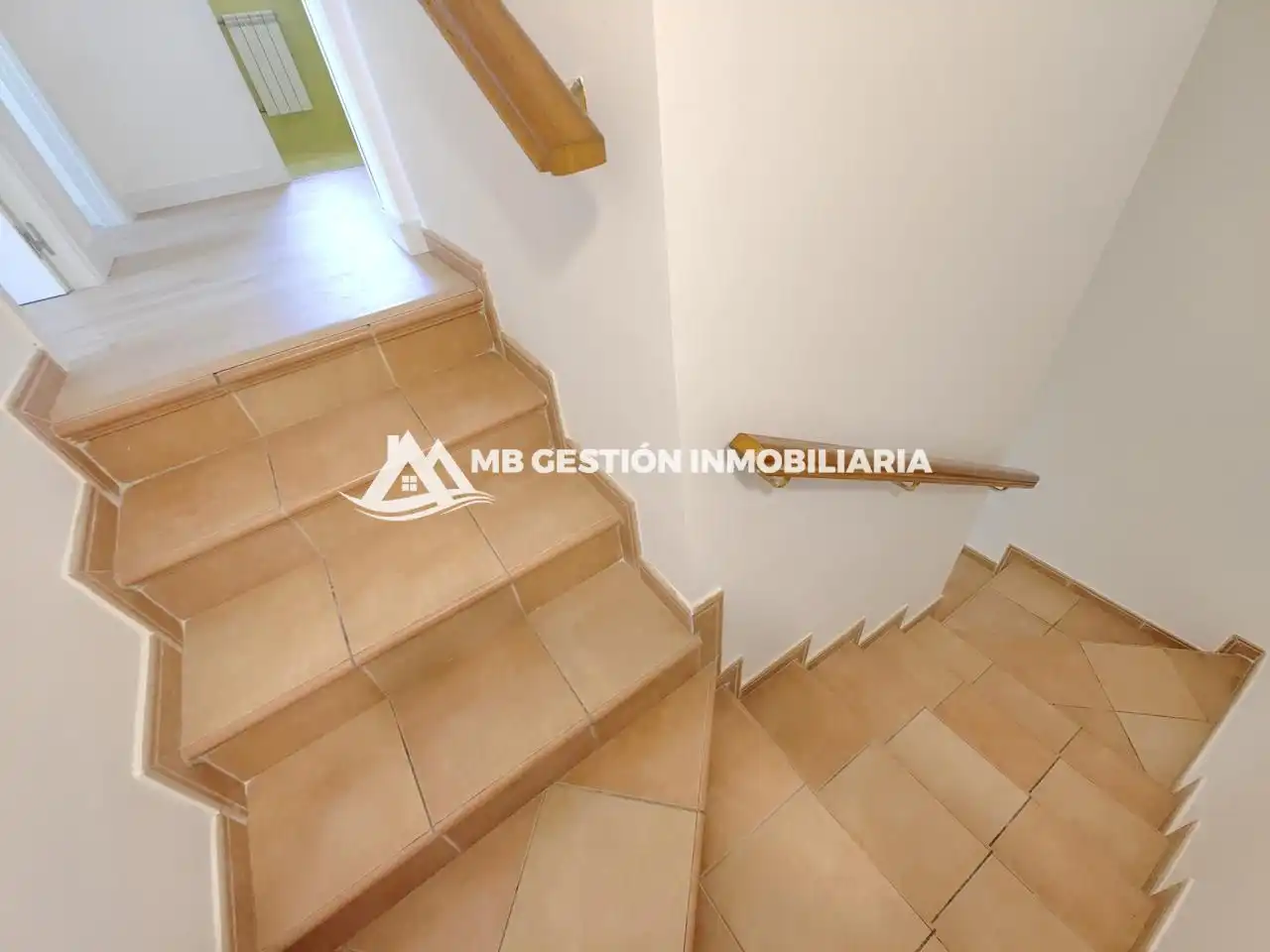 Casa adosada en venta en Fuenlabrada con Aire acondicionado, Calefacción y Jardín privado