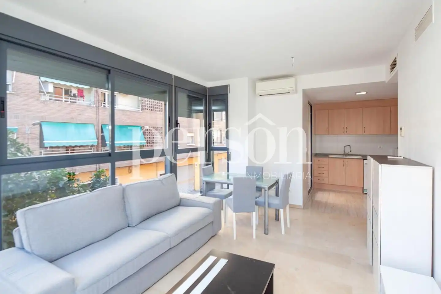 Sala de estar de Piso de alquiler en Valencia con Aire acondicionado y Amueblado