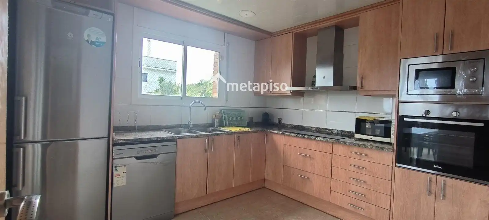 Cuina de Casa o xalet en venda en Calafell amb Calefacció, Terrassa i Traster