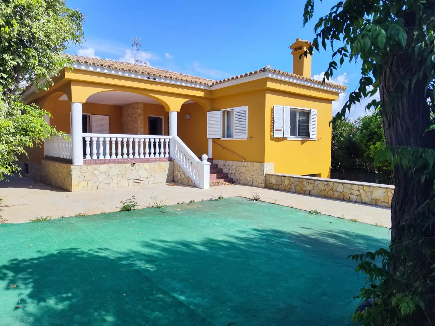 Vista exterior de Casa o xalet en venda en Oropesa del Mar / Orpesa amb Aire condicionat, Calefacció i Jardí privat