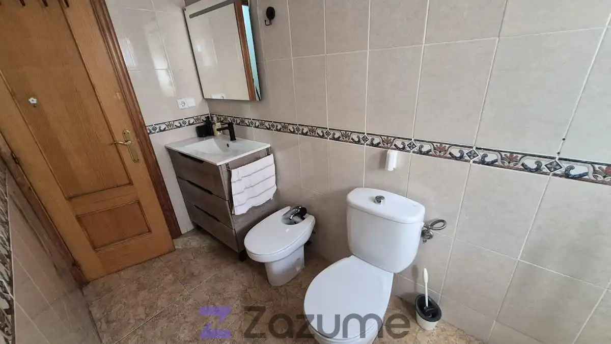 Baño de Piso de alquiler en Alcantarilla con Aire acondicionado, Amueblado y Horno