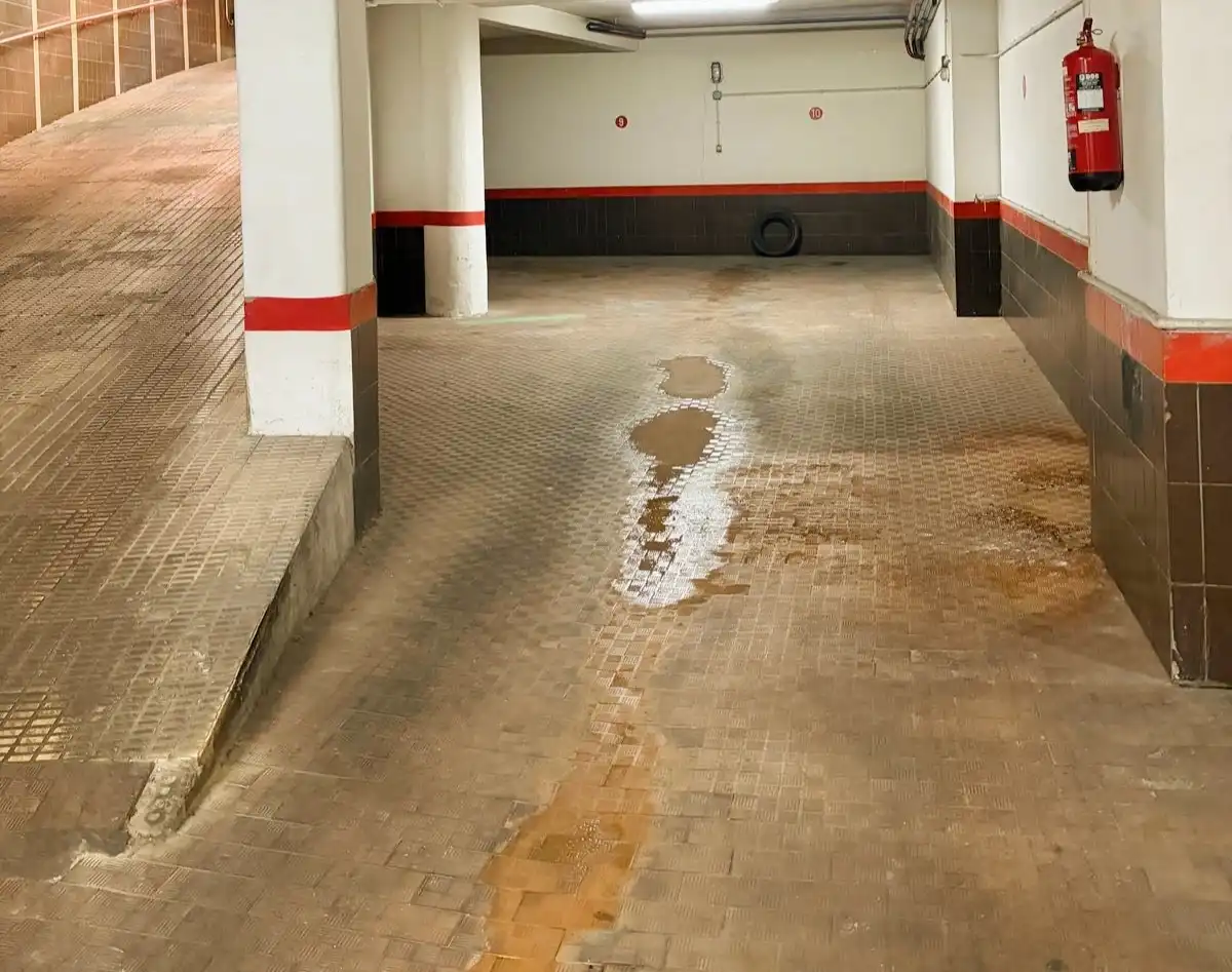 Parkplatz von Wohnung zum Verkauf in Palencia mit Klimaanlage, Heizung und Parkett