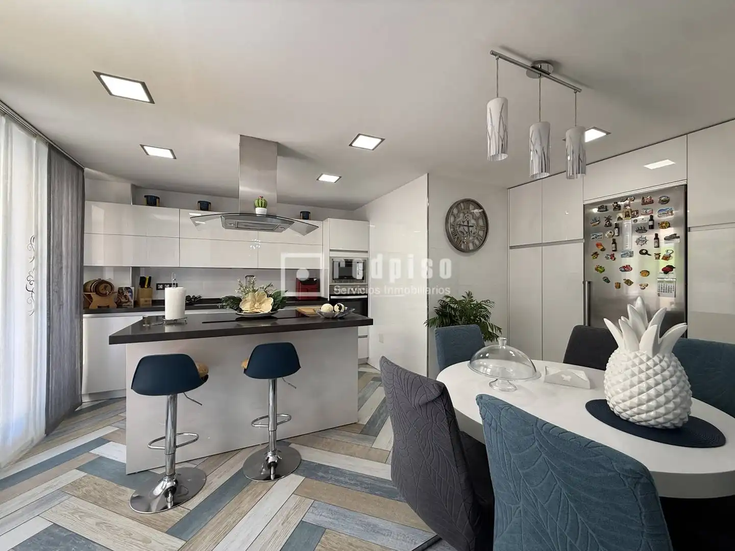 Cocina de Piso en venta en Málaga con Aire acondicionado, Calefacción y Jardín privado