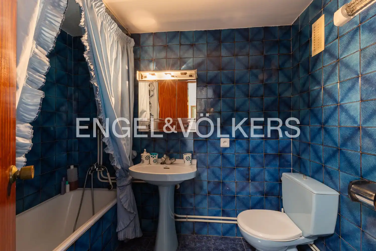 Baño de Piso en venta en Benicasim / Benicàssim con Calefacción, Jardín privado y Terraza