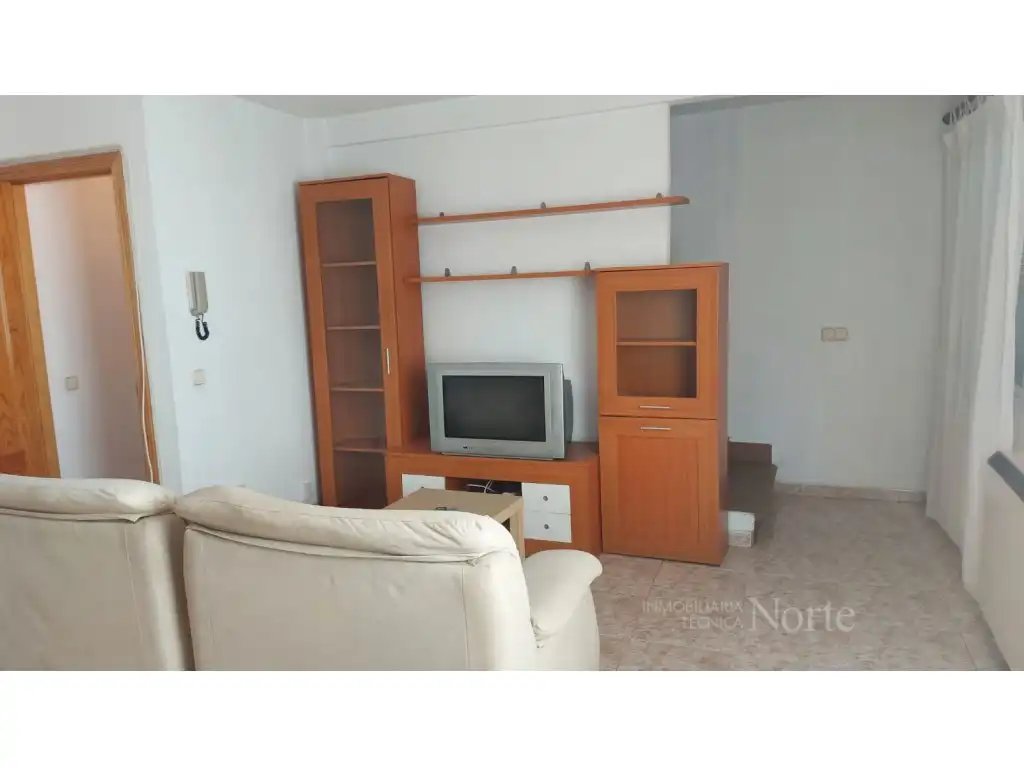 Wohnzimmer von Maisonette zur Miete in Cobeña