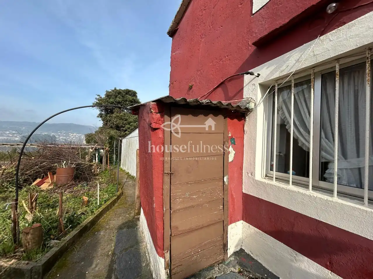 Vista exterior de Casa o xalet en venda en Ferrol amb Jardí privat i Terrassa