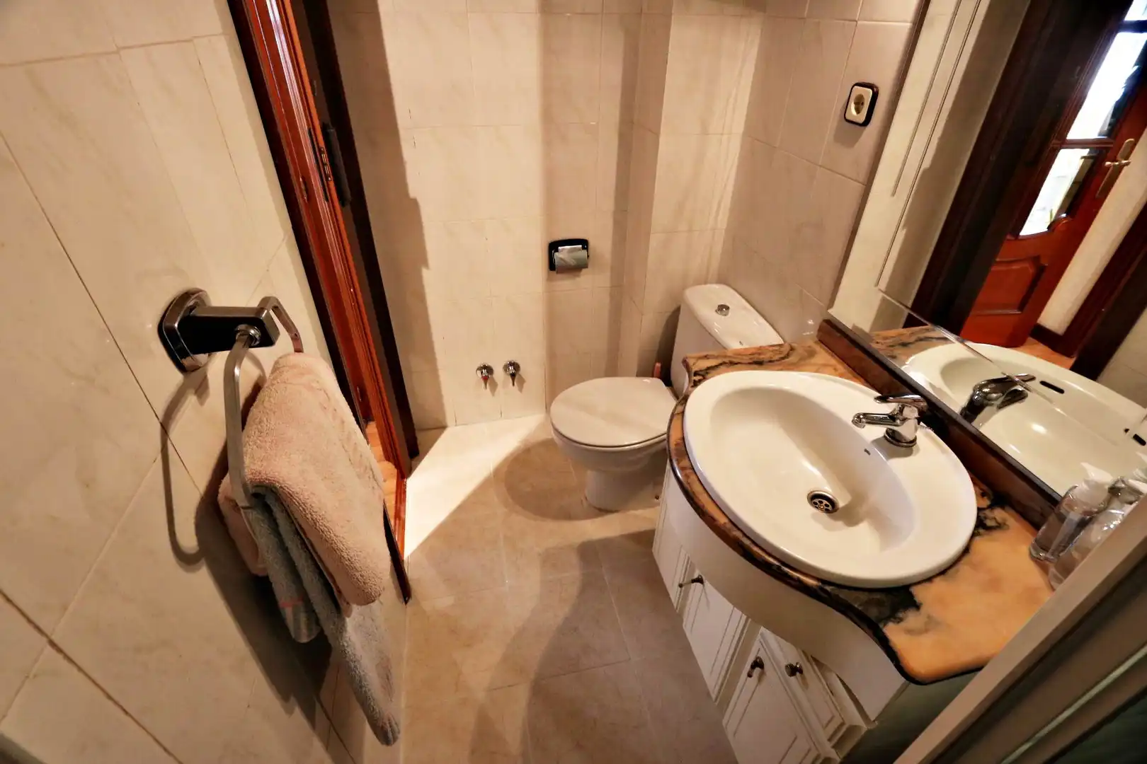 Badezimmer von Wohnung zum Verkauf in Getafe mit Privatgarten, Terrasse und Abstellraum