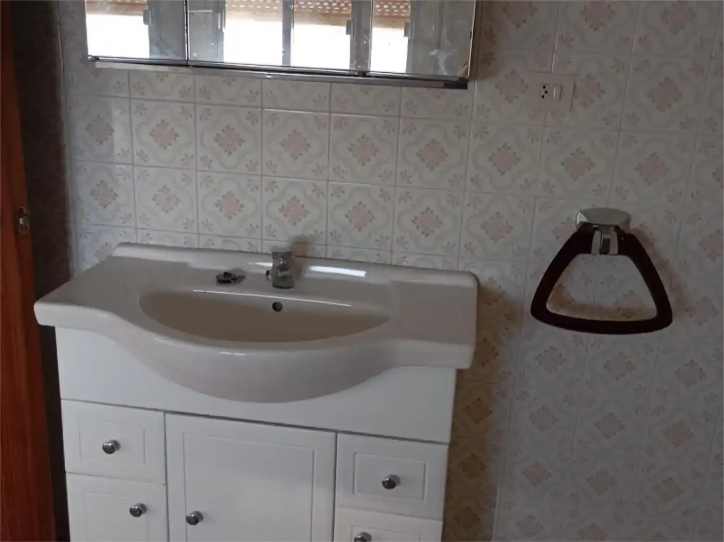 Baño de Piso en venta en Cardenete con Trastero