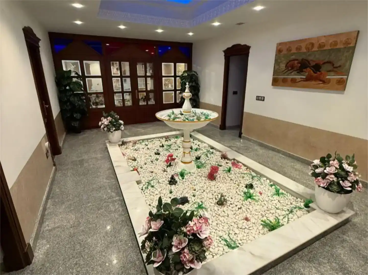 Houses for sale in Utrera  with Air Conditioner, Swimming Pool and Balcony