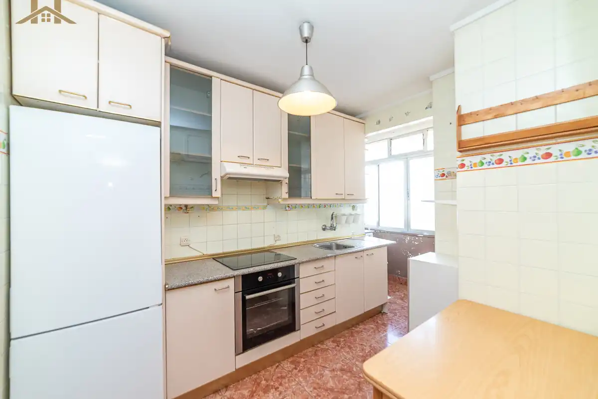 Küche von Wohnung zum Verkauf in Alcorcón mit Heizung, Terrasse und Ofen