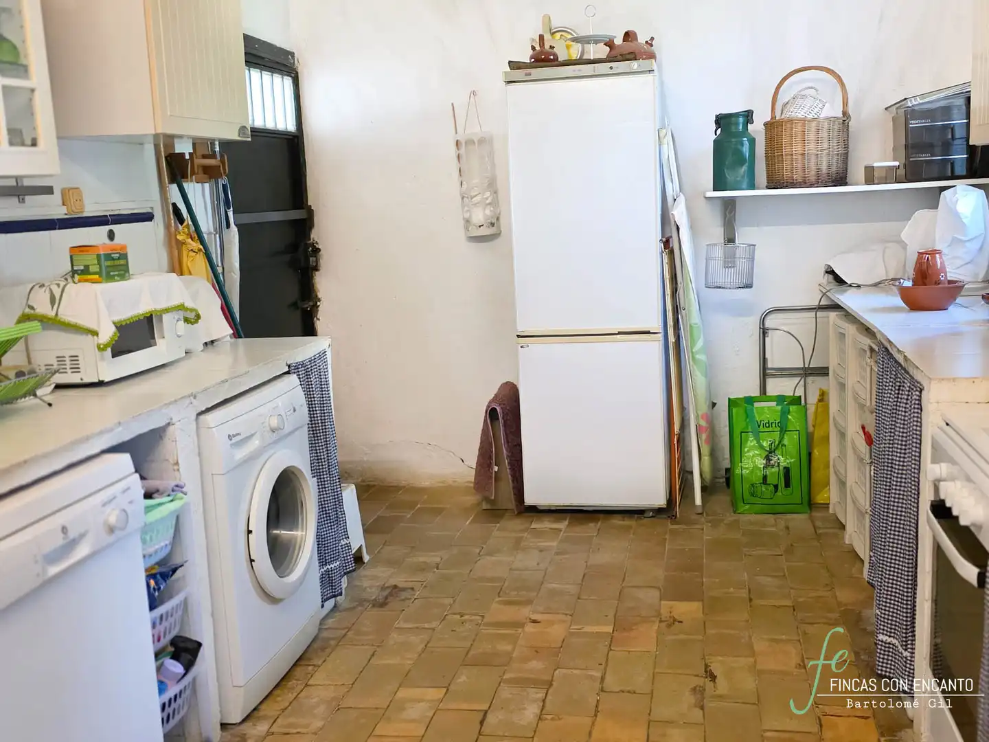 Kitchen of Country homes for sale in Marchena  with Swimming Pool and Alarm