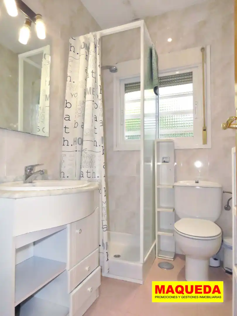 Bathroom of Houses for sale in Majadahonda  with Heating, Private garden and Swimming Pool