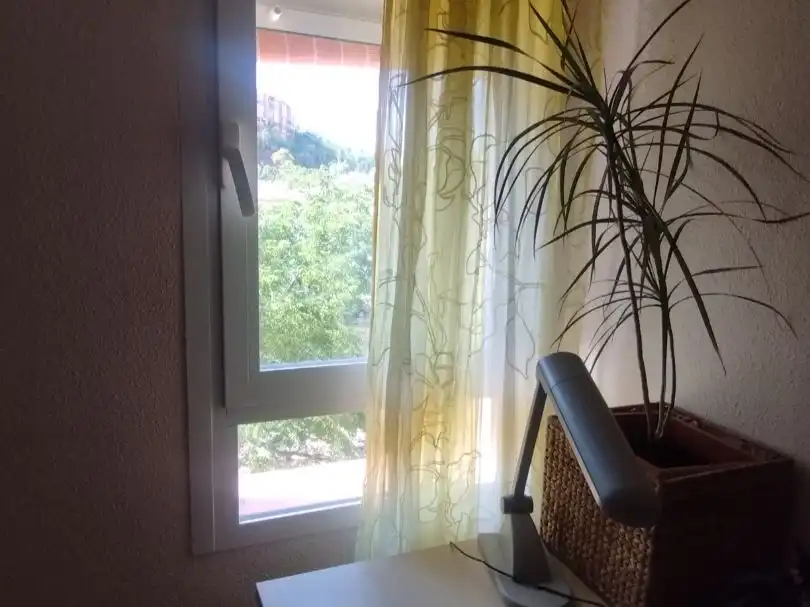 Habitación de Piso en venta en  Granada Capital con Aire acondicionado, Terraza y Balcón