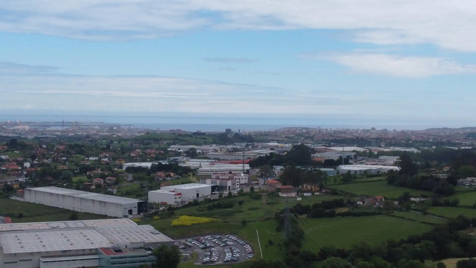 Vista exterior de Casa o xalet en venda en Gijón  amb Calefacció, Jardí privat i Traster