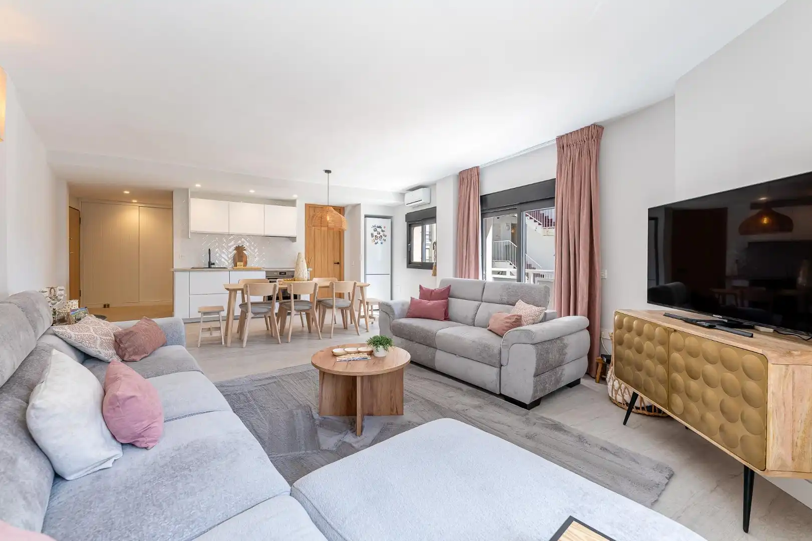 Sala de estar de Apartamento en venta en Torremolinos con Aire acondicionado, Calefacción y Terraza