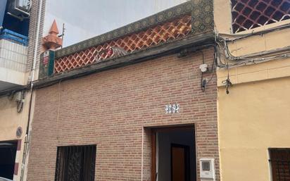 Vista exterior de Casa o xalet en venda en  Valencia Capital amb Terrassa