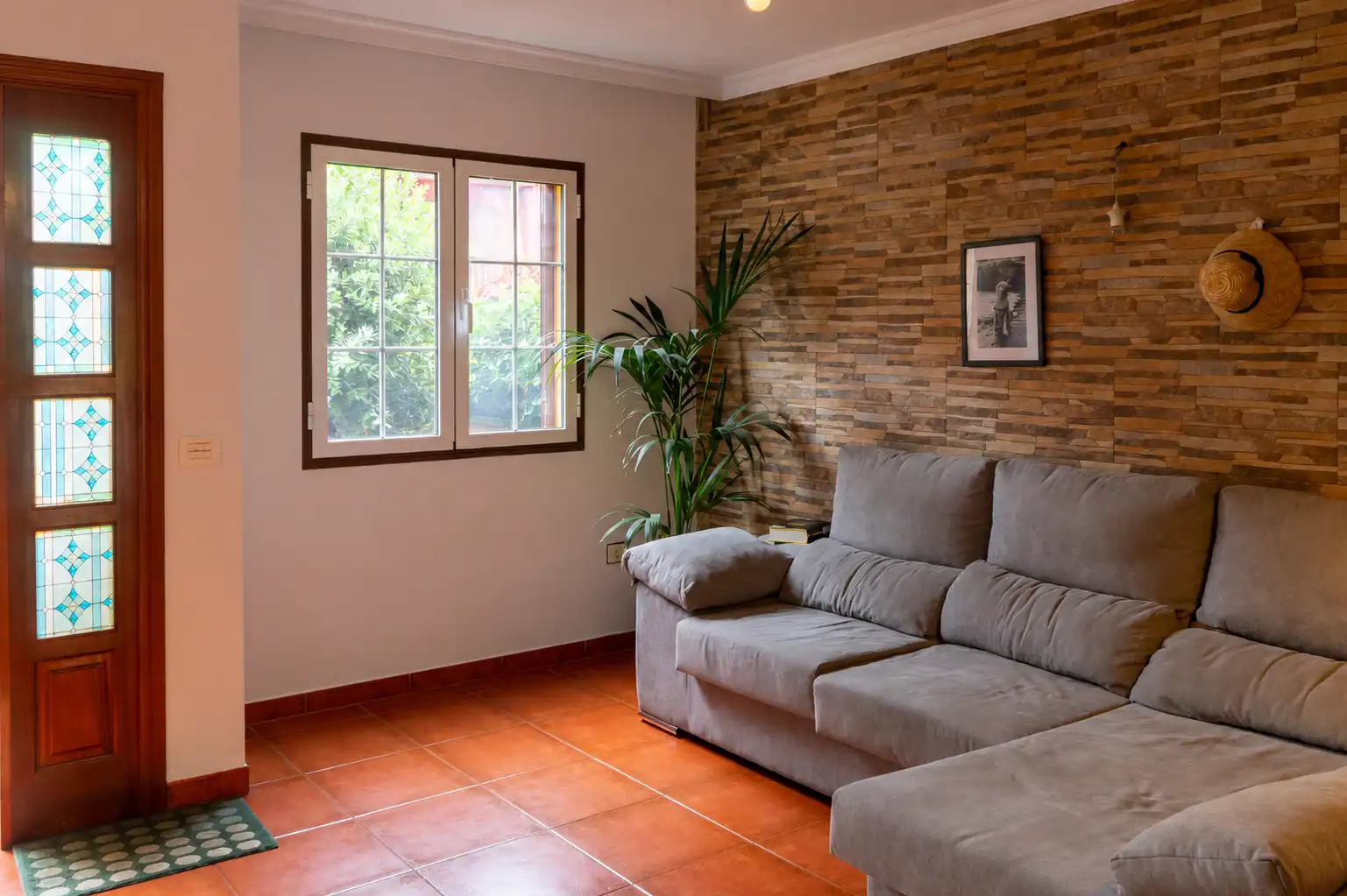 Sala d'estar de Casa adosada en venda en Tacoronte amb Jardí privat, Terrassa i Moblat