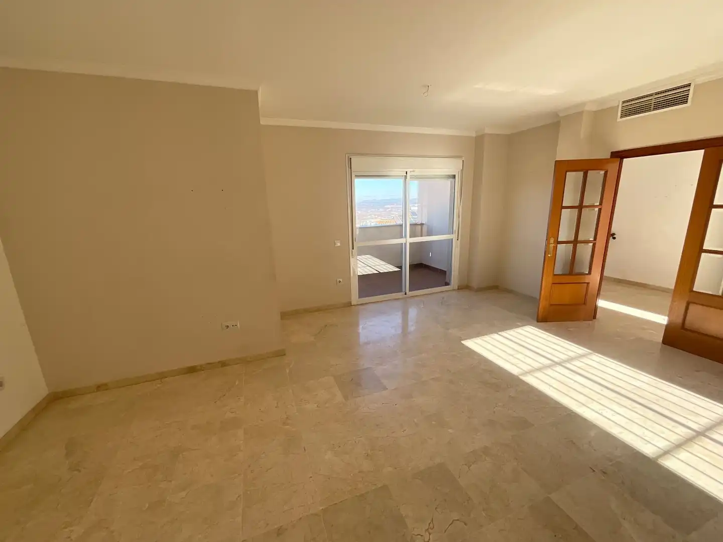 Sala de estar de Casa o chalet en venta en Antequera con Calefacción, Terraza y Trastero
