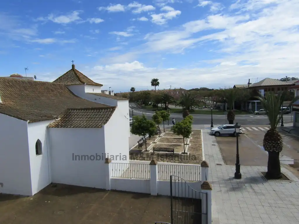 Vista exterior de Piso en venta en Isla Cristina con Aire acondicionado, Terraza y Amueblado