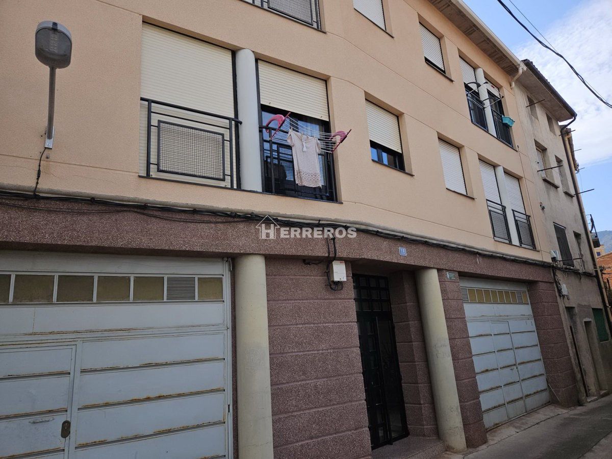 Exterior view of Apartment for sale in Albelda de Iregua  with Heating, Storage room and Balcony