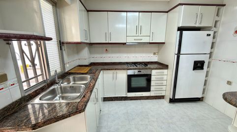 Foto 2 de Piso de alquiler en Carrer D'alberola, En Corts - Doctor Waksman, Valencia Capital