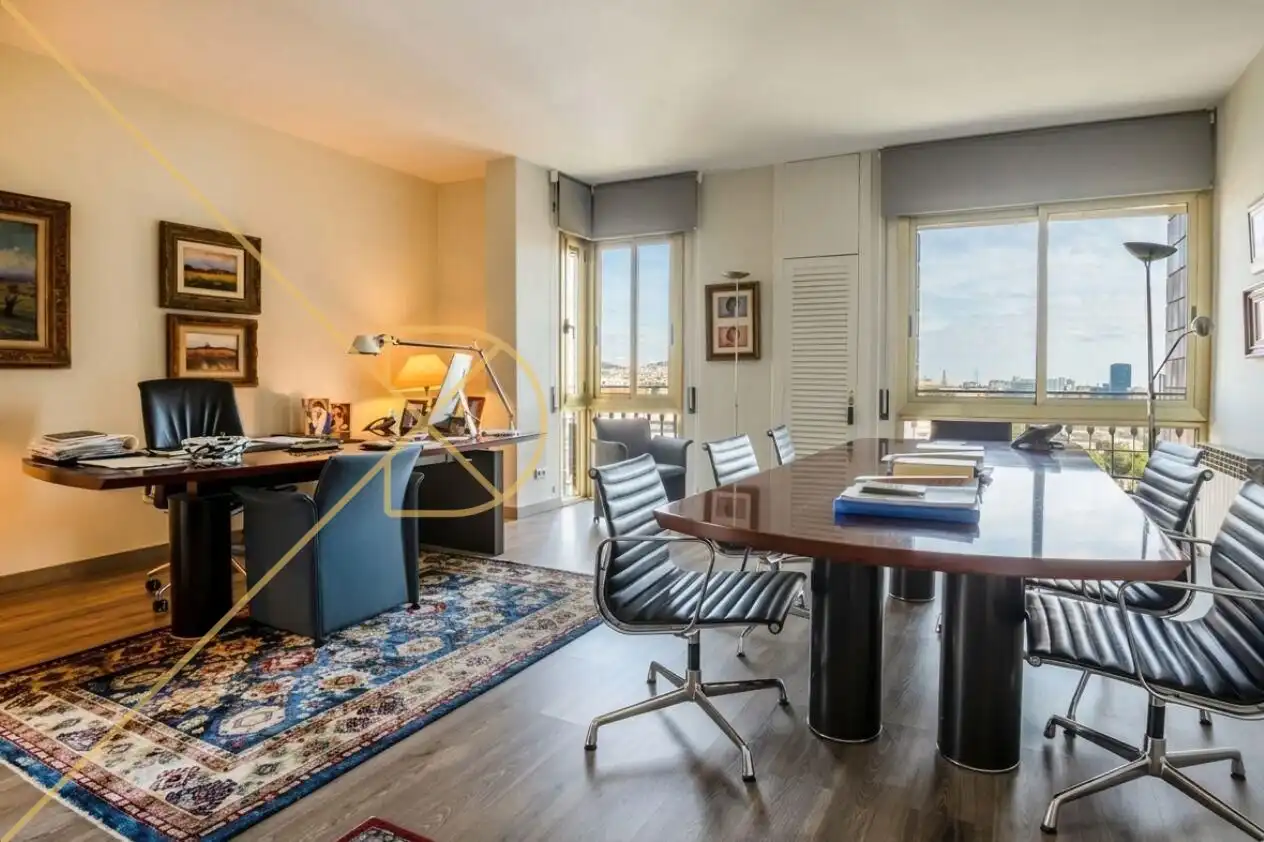 Wohnung zum Verkauf in Barcelona mit Parkett