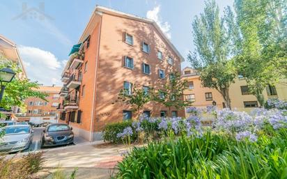 Außenansicht von Wohnung zum verkauf in Torrelodones mit Terrasse