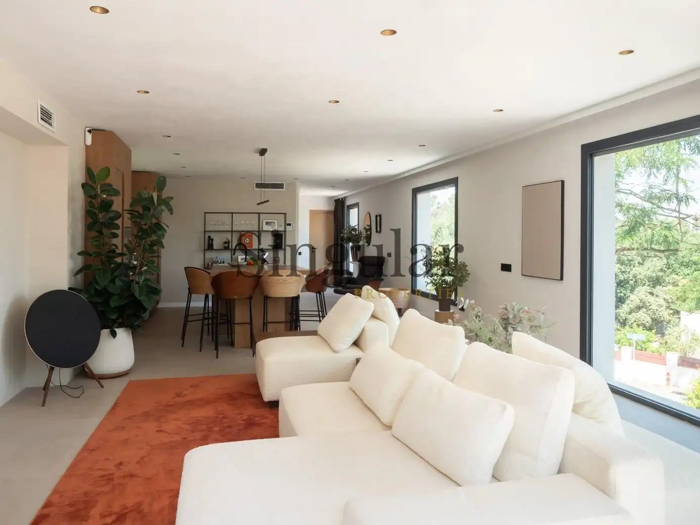 Sala d'estar de Casa o xalet en venda en Sant Cugat del Vallès amb Aire condicionat, Calefacció i Jardí privat