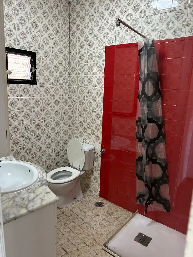 Baño de Casa adosada en venta en Vigo  con Jardín privado