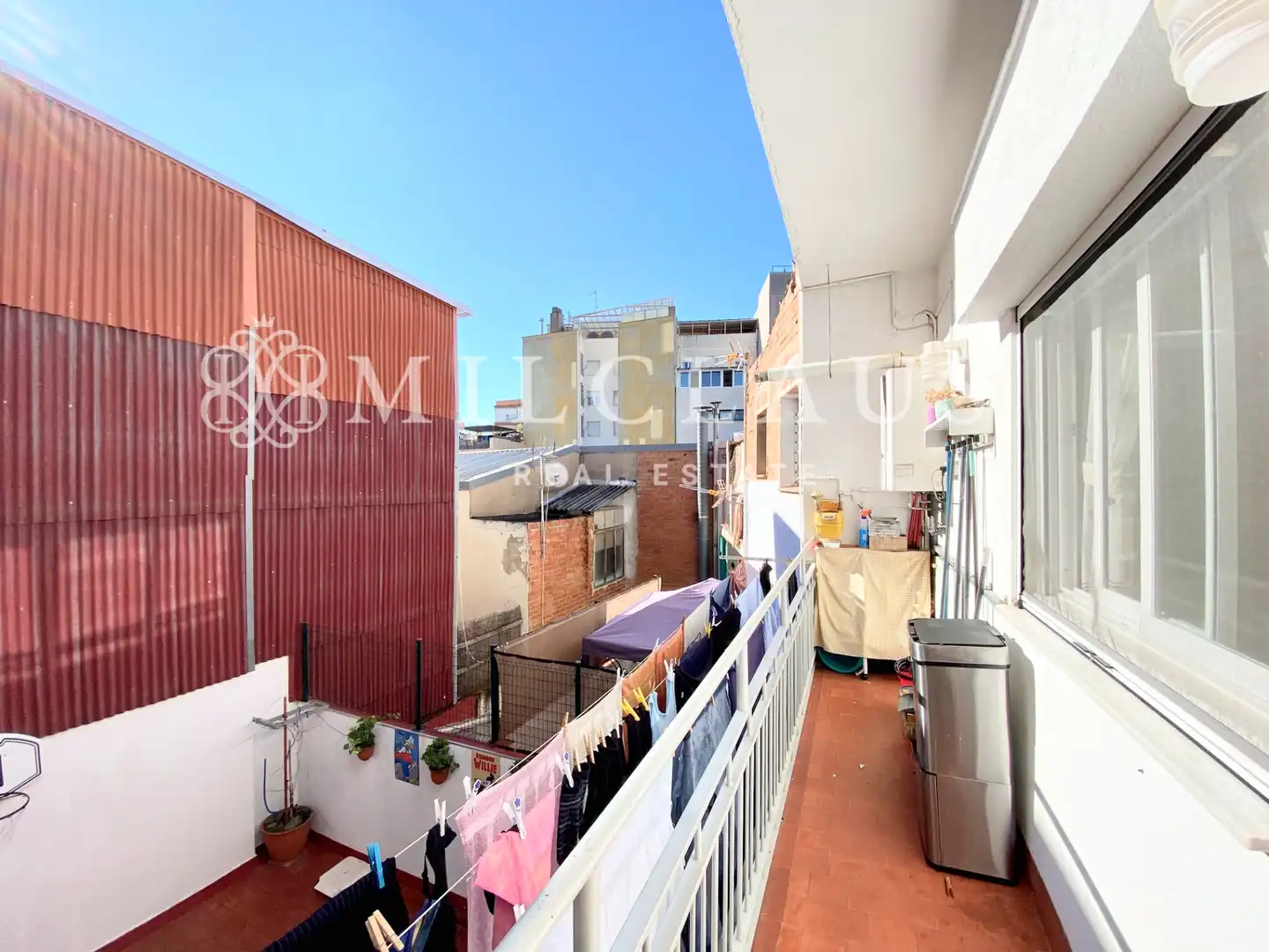 Vista exterior de Casa adosada en venda en Sabadell amb Aire condicionat, Calefacció i Terrassa