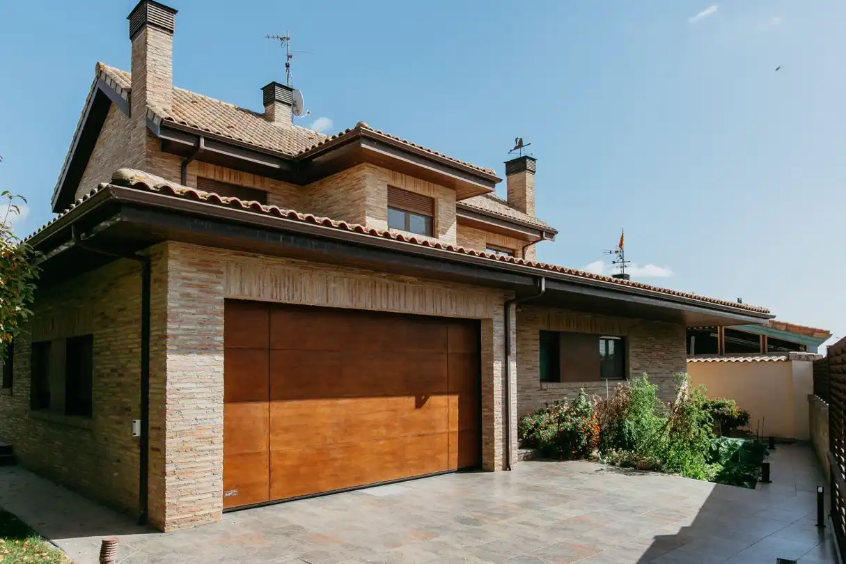 Vista exterior de Casa o xalet en venda en Banastás amb Aire condicionat, Calefacció i Jardí privat
