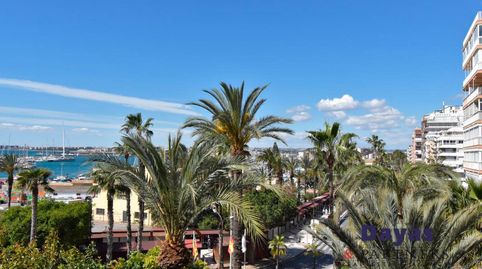 Foto 3 de Apartamento en venta en Torrevejenses Ausentes, 2, Centro - Muelle Pesquero, Torrevieja