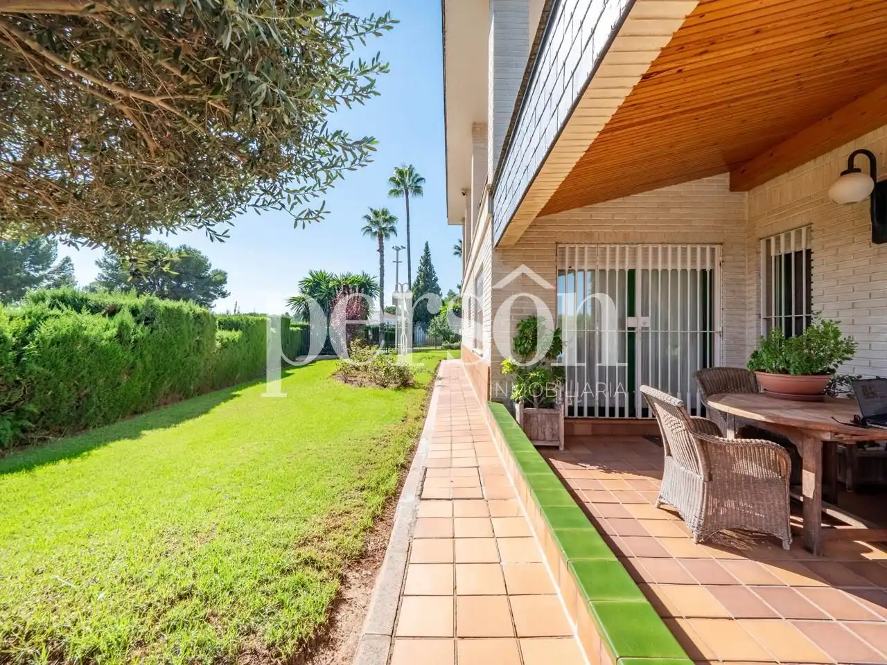 Jardí de Casa o xalet en venda en Chiva amb Aire condicionat, Calefacció i Jardí privat