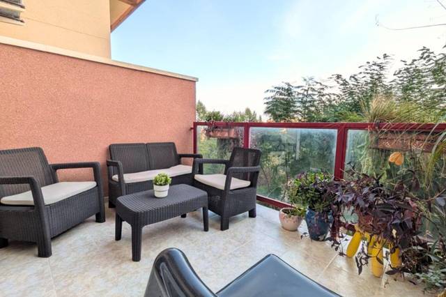 Dúplex en Venta en Calle Castillo Aledo en Altorreal - El Chorrico