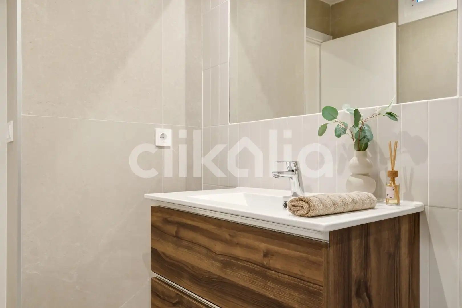 Baño de Piso en venta en Madrid con Aire acondicionado, Calefacción y Terraza