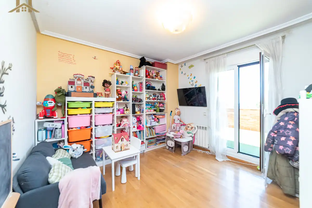 Sala d'estar de Pis en venda en Pozuelo de Alarcón amb Aire condicionat, Calefacció i Terrassa