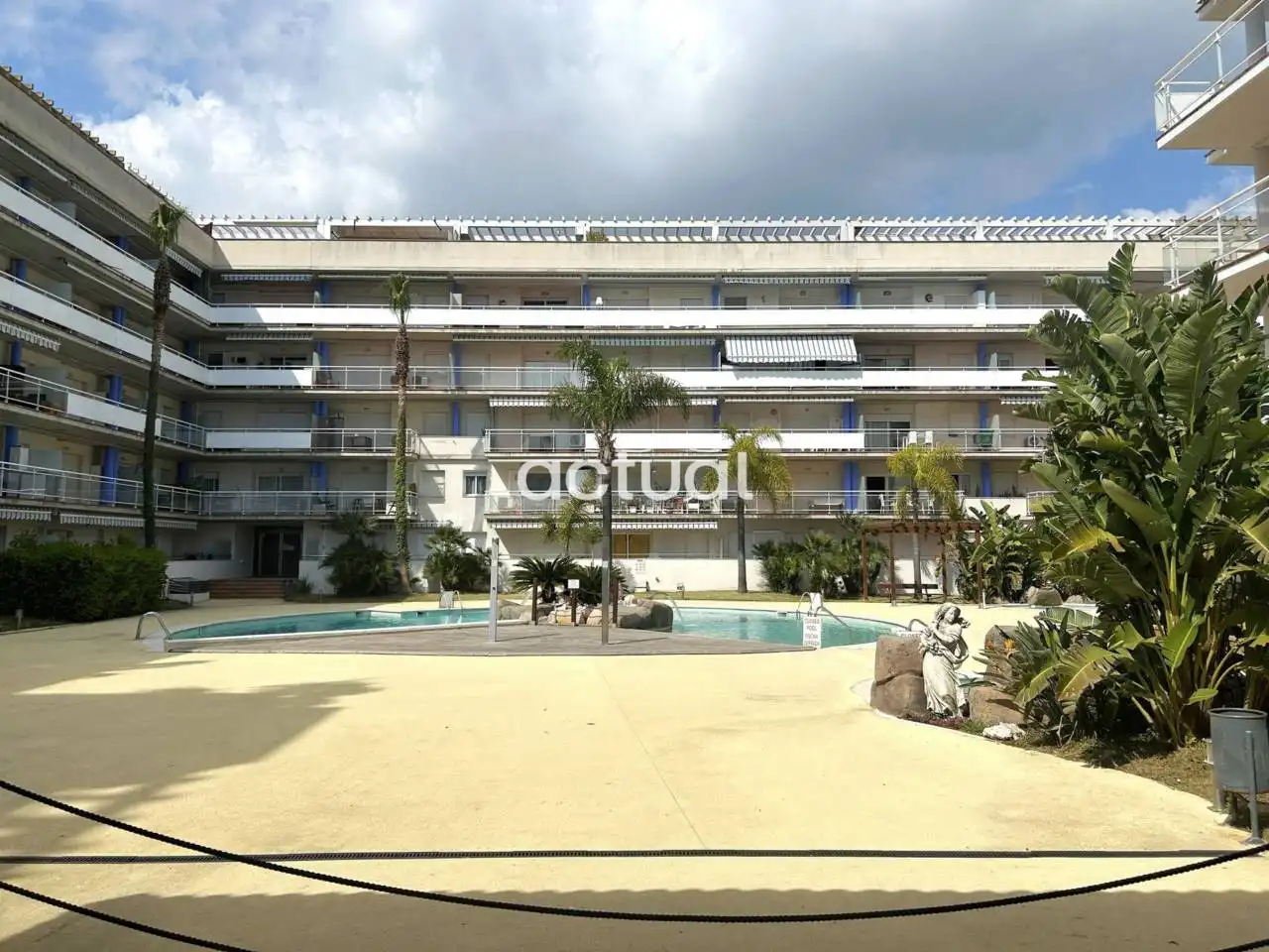 Apartamento con terraza en venta en Avenida port canigó, imagen 13