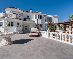 Exterior view of House or chalet for sale in Estepona  with Air Conditioner, Private garden and Terrace